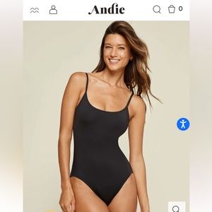 Andie Swim, best-seller the Amalfi. Never worn.